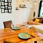 Casa Clara - Helle 2-zi-whg Nahe Uniklinik & Zentrum, Kueche Und Smarttv * Magdeburg