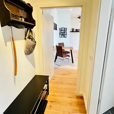 Casa Clara - Helle 2-zi-whg Nahe Uniklinik & Zentrum, Kueche Und Smarttv 아파트
