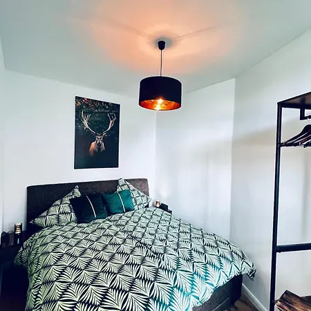 Casa Clara - Helle 2-zi-whg Nahe Uniklinik & Zentrum, Kueche Und Smarttv 아파트 *