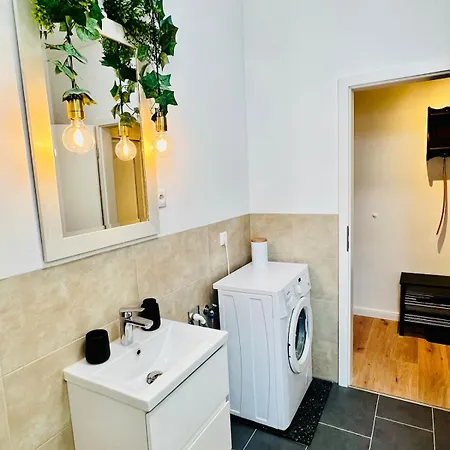 Casa Clara - Helle 2-zi-whg Nahe Uniklinik & Zentrum, Kueche Und Smarttv 마그데부르크