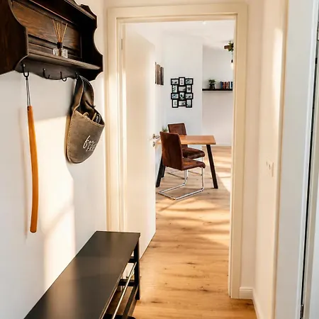 Casa Clara - Helle 2-zi-whg Nahe Uniklinik & Zentrum, Kueche Und Smarttv 아파트 *