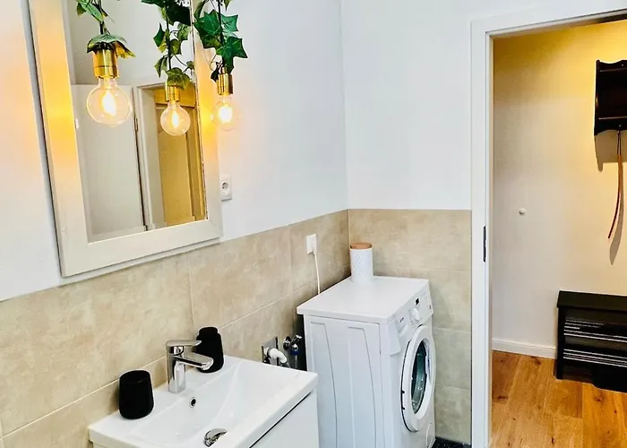 Casa Clara - Helle 2-zi-whg Nahe Uniklinik & Zentrum, Kueche Und Smarttv ماغديبورغ