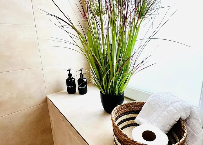 Casa Clara - Helle 2-zi-whg Nahe Uniklinik & Zentrum, Kueche Und Smarttv شقة *